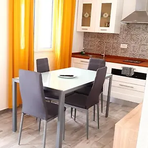 Domo In Terranoa, Old Town Appartement