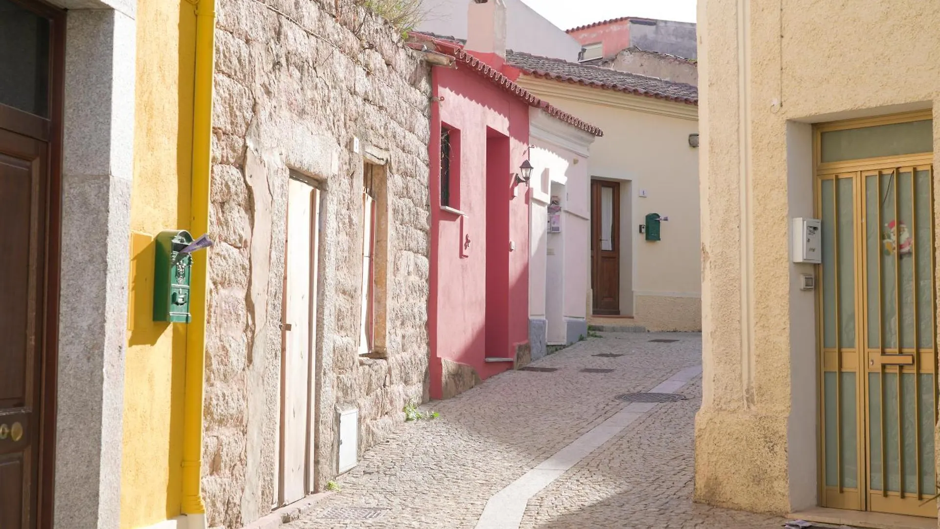 Olbia Centro - Le Saline Apartment 0*,  Italy