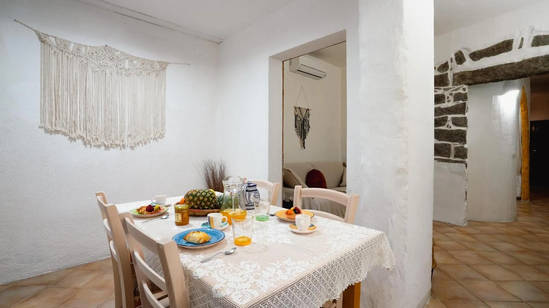 Olbia Centro - Le Saline Apartment 0*,  Italy